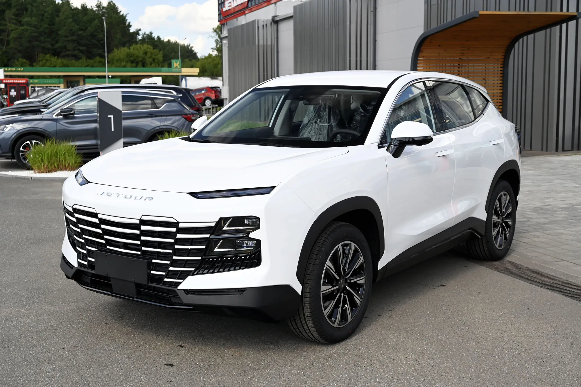JETOUR DASHING, белый, в салоне АВТОСЕТЬ.РФ