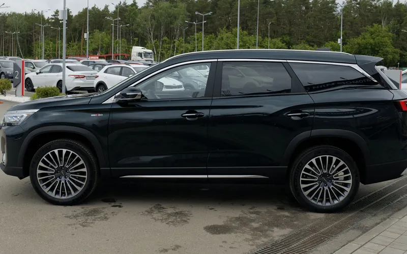 JETOUR X90+, зелёный